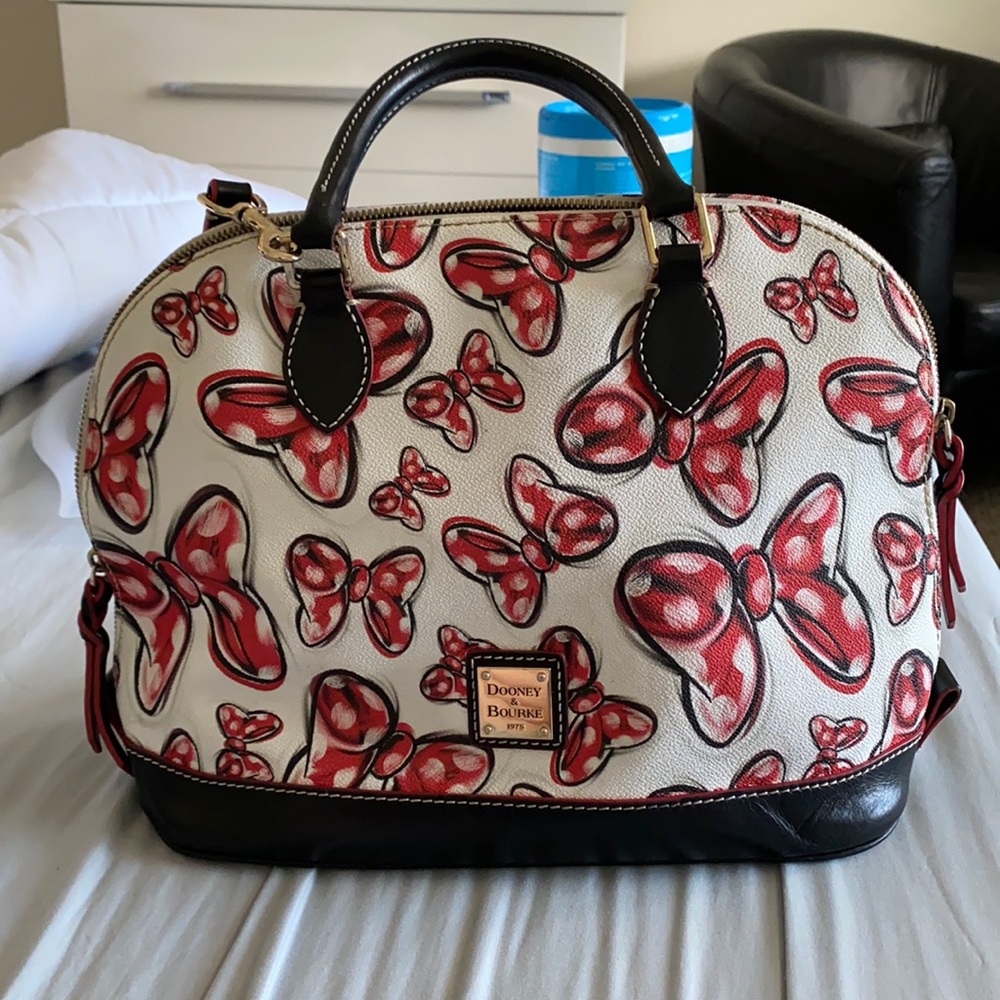 Dooney and bourke Disney purse RETIRED